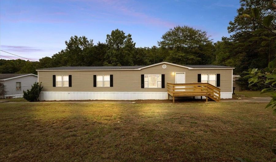 799 10TH St, Ashville, AL 35953 - 4 Beds, 3 Bath