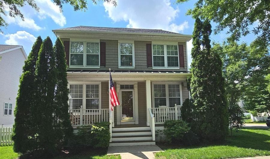 42991 CHESTERTON St, Ashburn, VA 20147 - 4 Beds, 4 Bath