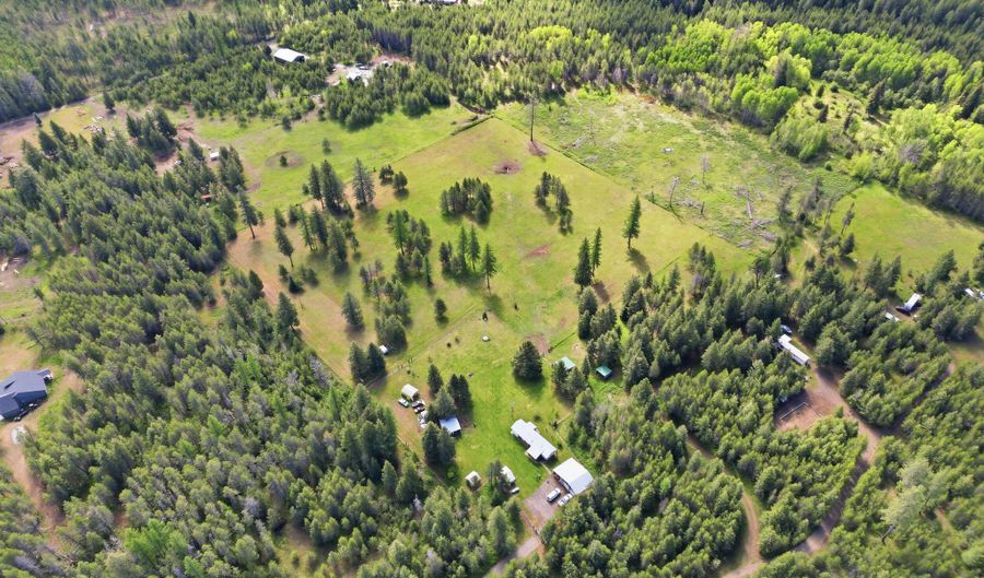 804 Clagstone Rd, Blanchard, ID 83804 - 2 Beds, 1 Bath