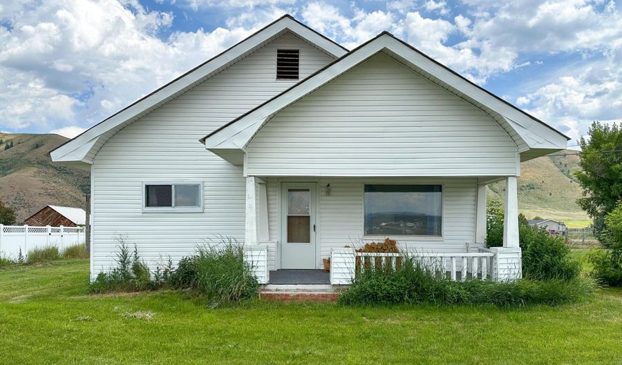 2270 HWY 241, Afton, WY 83110 - 2 Beds, 2 Bath