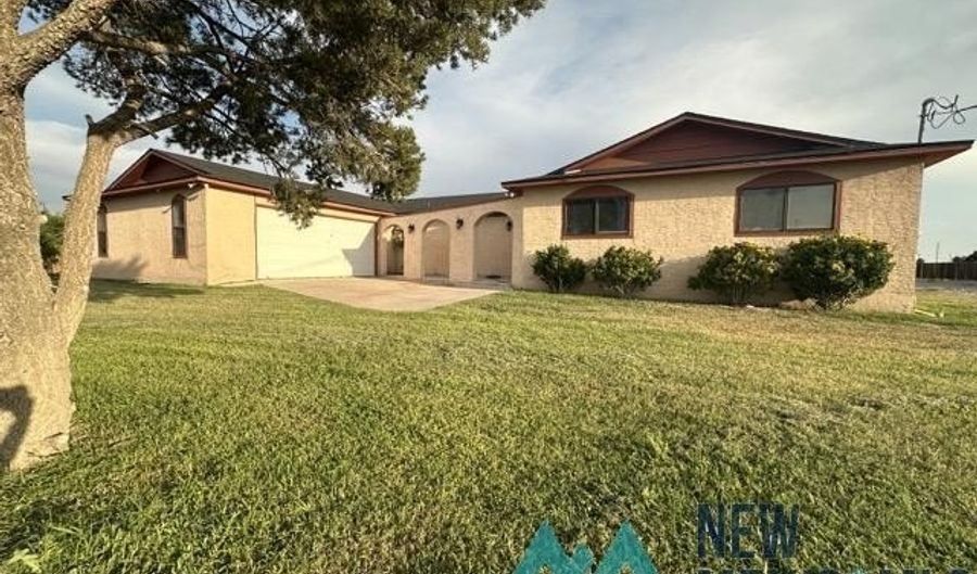 141 E Jackson Rd, Artesia, NM 88210 - 3 Beds, 2 Bath
