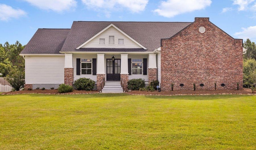 6408 Seawinds Blvd, Biloxi, MS 39532 - 4 Beds, 4 Bath