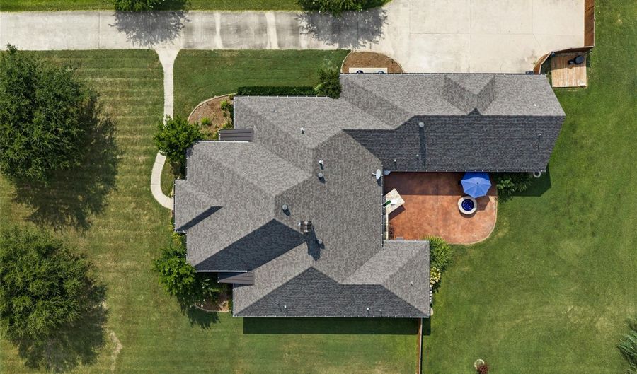 107 Colonel Burt Dr, Benton, LA 71006 - 4 Beds, 4 Bath