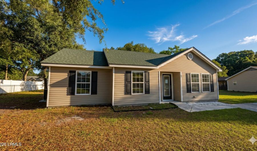 43 Southern Magnolia Dr, Beaufort, SC 29907 - 3 Beds, 2 Bath