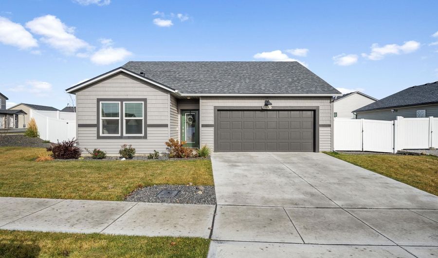 13552 W 1st Ave, Airway Heights, WA 99001 - 3 Beds, 2 Bath