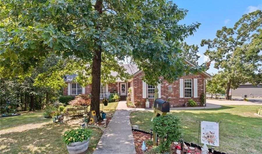 2 Creetown Cir, Bella Vista, AR 72715 - 3 Beds, 2 Bath