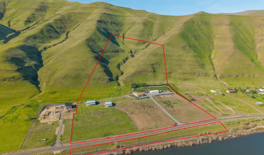 11056 Snake River Rd, Asotin, WA 99402 - 4 Beds, 5 Bath