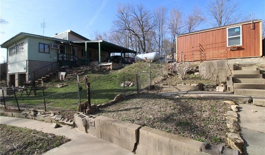 14494 County Road 402 N/A, Amazonia, MO 64421 - 1 Beds, 2 Bath