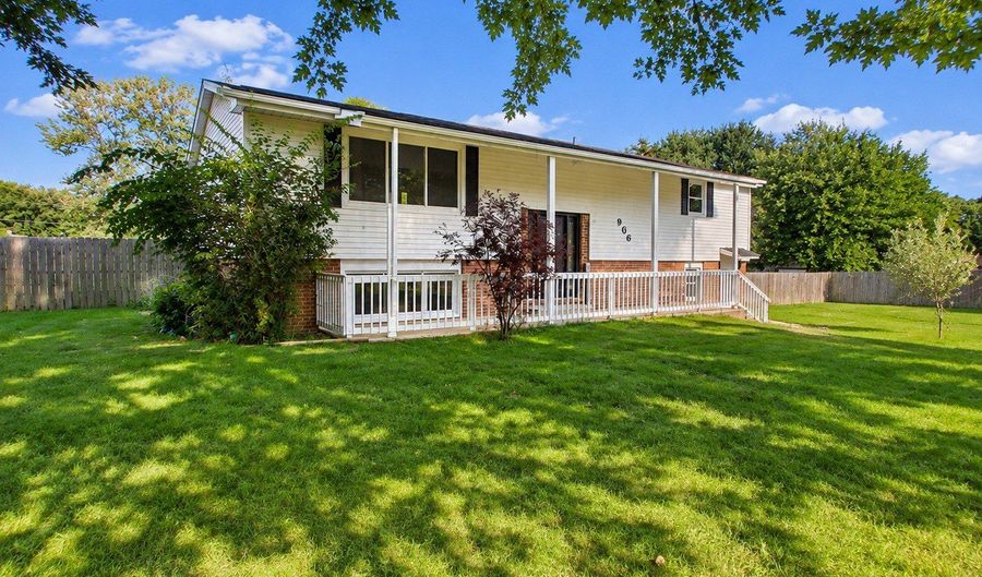 906 Whitmore St, Anderson, IN 46012 - 4 Beds, 3 Bath