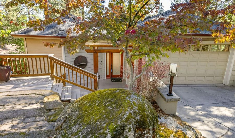 774 Lisa Ln, Ashland, OR 97520 - 4 Beds, 4 Bath