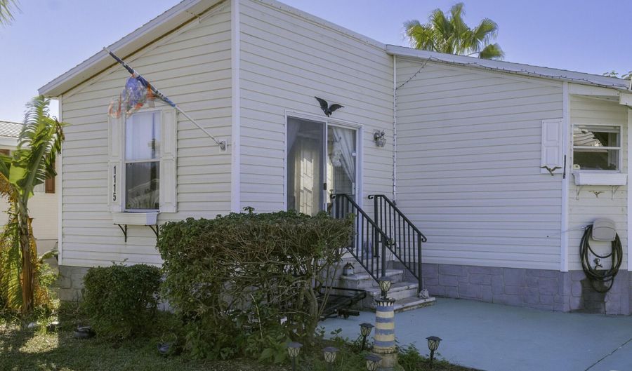 1115 Barefoot Cir, Barefoot Bay, FL 32976 - 2 Beds, 2 Bath