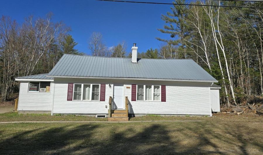 341 E Andover Rd, Andover, ME 04226 - 3 Beds, 2 Bath