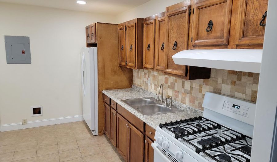 1834 Beach Ave, Atlantic City, NJ 08401 - 3 Beds, 2 Bath