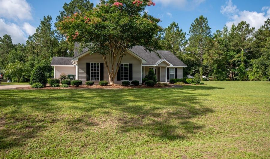 186 Turtle Pond Rd, Bainbridge, GA 39817 - 3 Beds, 2 Bath
