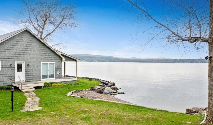 1223 Hathaway Point Rd, St. Albans, VT 05478 - 2 Beds, 2 Bath