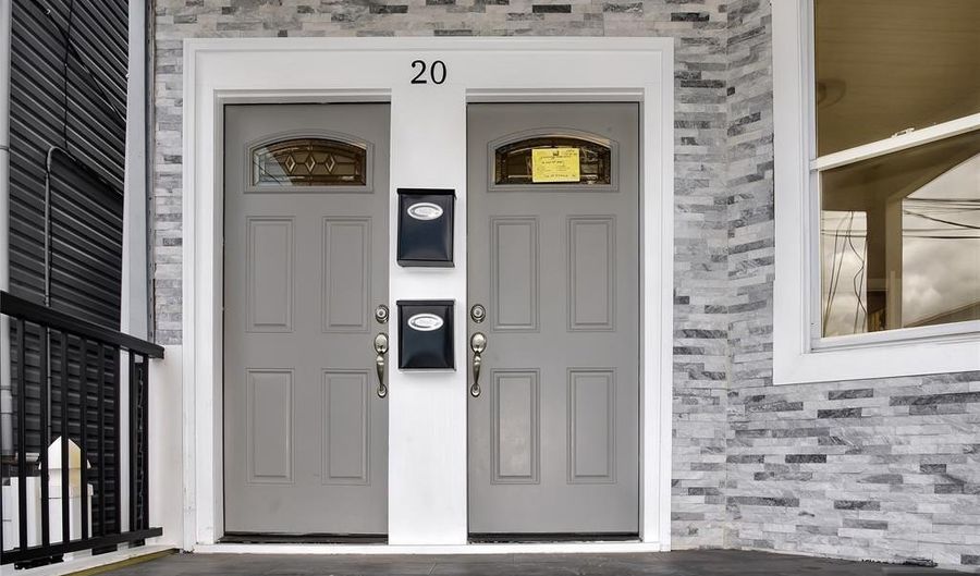 20 W 49th St, Bayonne, NJ 07002 - 8 Beds, 5 Bath