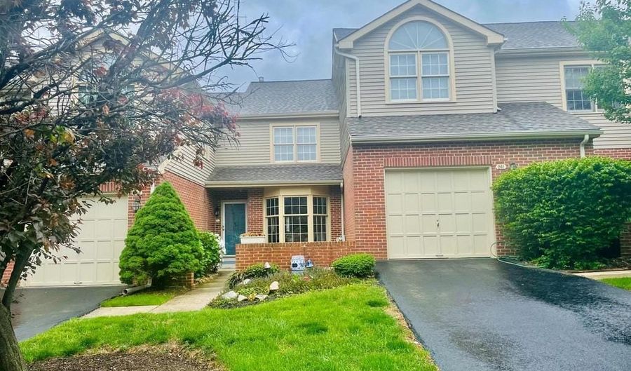 262 TOWYN Ct, Ambler, PA 19002 - 2 Beds, 3 Bath