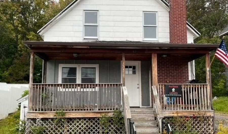 617 4Th Ave, Berlin, NH 03570 - 3 Beds, 2 Bath