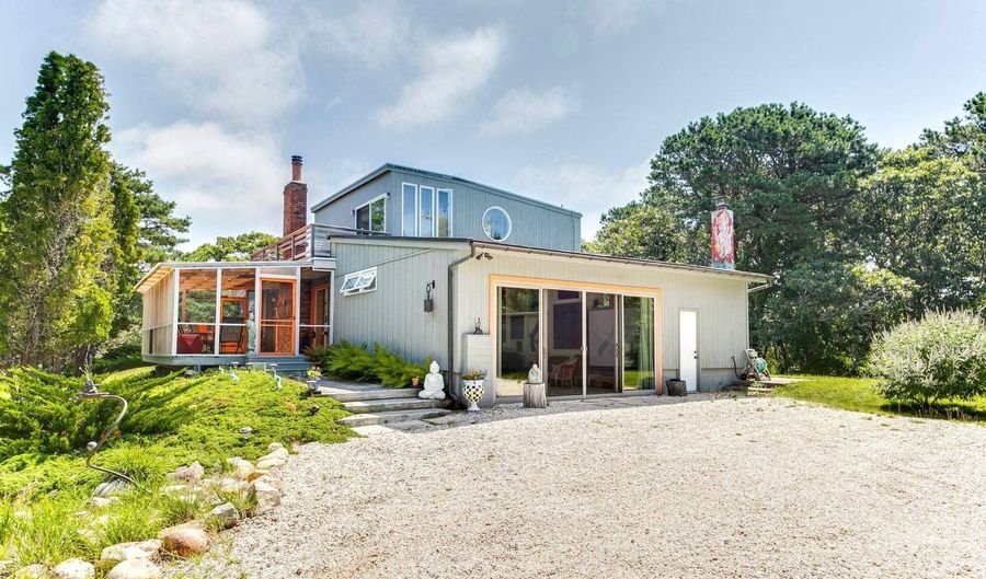 320 Shore Rd, Amagansett, NY 11930 - 3 Beds, 2 Bath