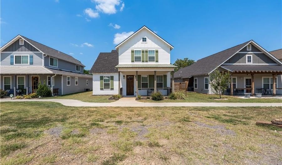 1914 Ebbing Loop, Barling, AR 72923 - 3 Beds, 4 Bath