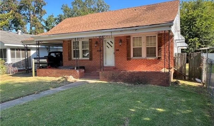 2329 MADELINE St, Alexandria, LA 71301 - 3 Beds, 2 Bath