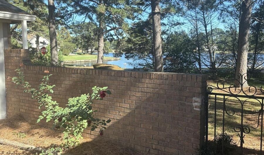 11 Timber Ridge Dr, Brandon, MS 39042 - 3 Beds, 2 Bath