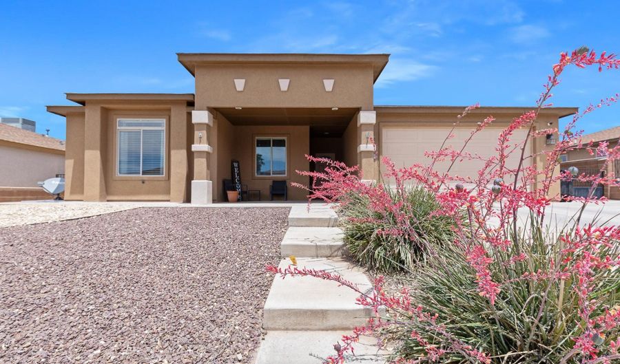1025 La Bajada Dr, Alamogordo, NM 88310 - 4 Beds, 2 Bath