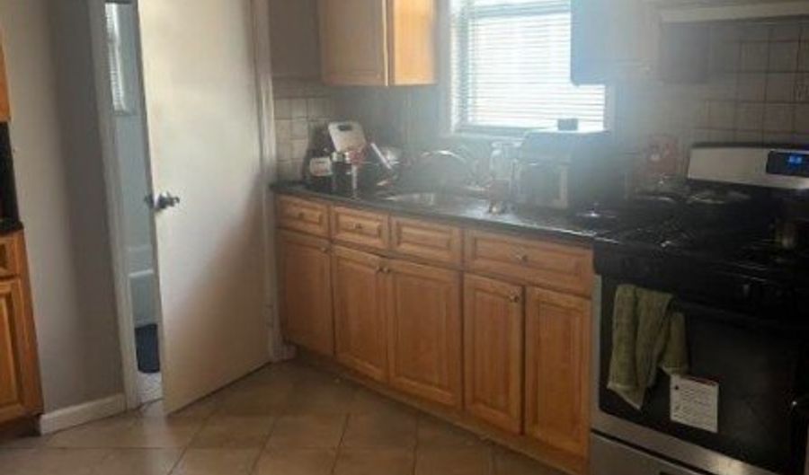 11 Naples Ave, Belleville, NJ 07109 - 3 Beds, 1 Bath