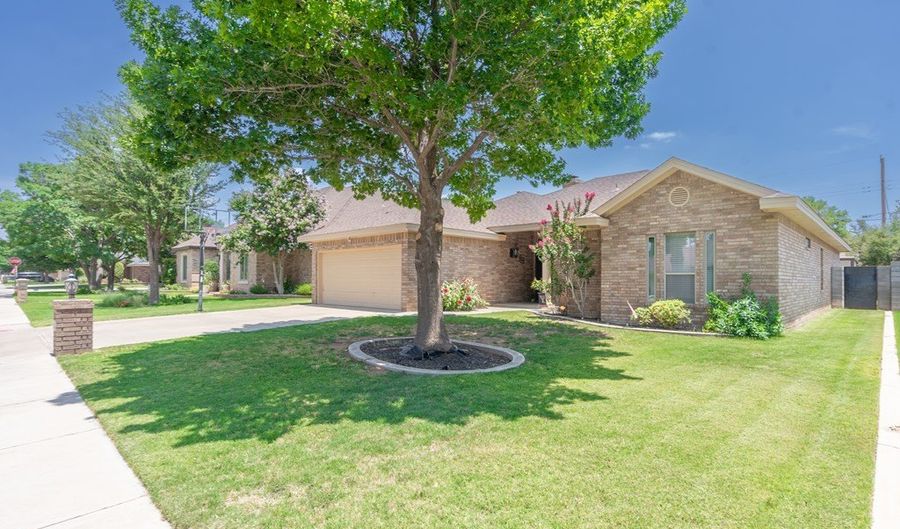 1216 NW 16th St, Andrews, TX 79714 - 4 Beds, 3 Bath