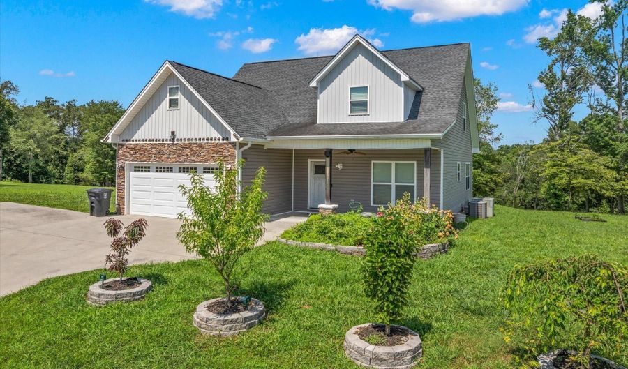 171 Timber Creek Dr, Athens, TN 37303 - 4 Beds, 3 Bath