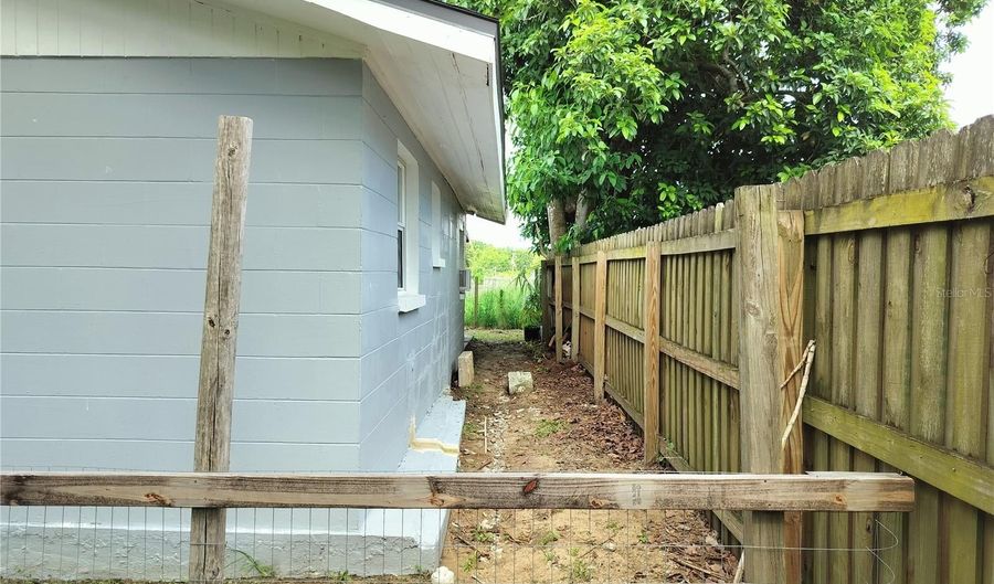 3635 STATE ROAD 60 E, Bartow, FL 33830 - 1 Beds, 1 Bath