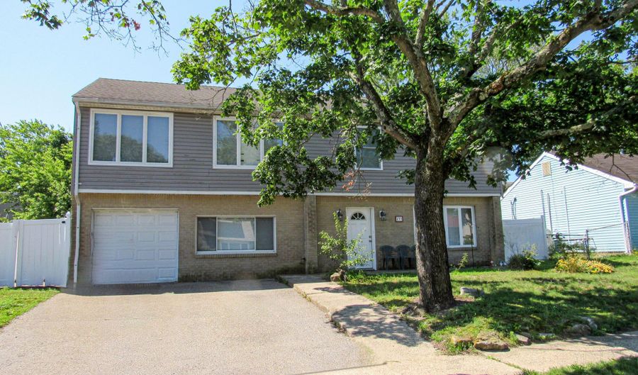 133 Village Dr, Barnegat, NJ 08005 - 4 Beds, null Bath