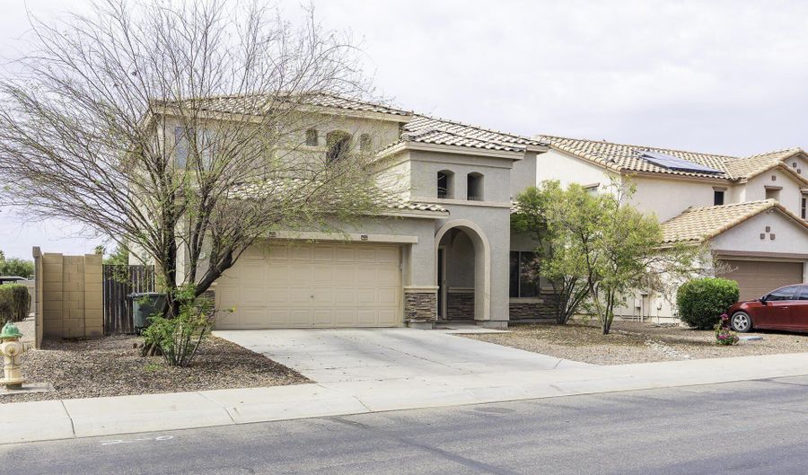 623 W VIOLA St, Casa Grande, AZ 85122 - 3 Beds, 3 Bath