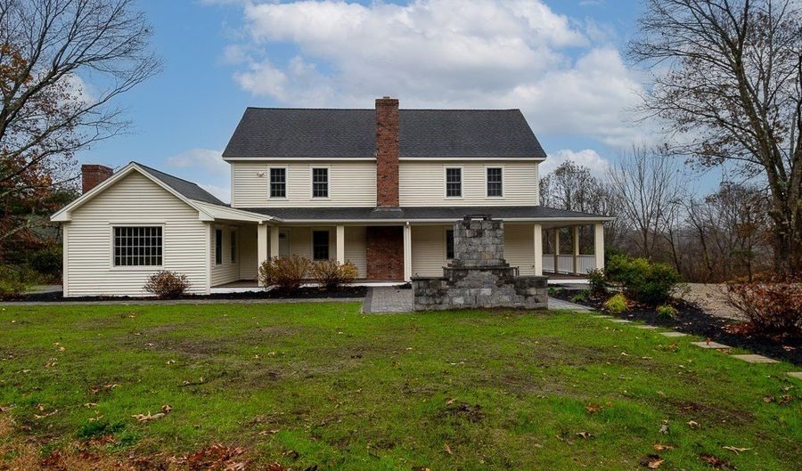 853 Oxford St S, Auburn, MA 01501 - 5 Beds, 4 Bath