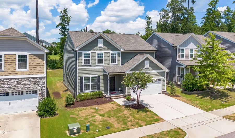 424 Brook Pine Trl, Apex, NC 27523 - 4 Beds, 3 Bath