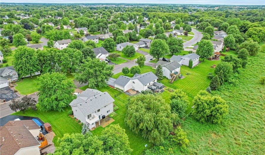 10758 58th St NE, Albertville, MN 55301 - 3 Beds, 2 Bath