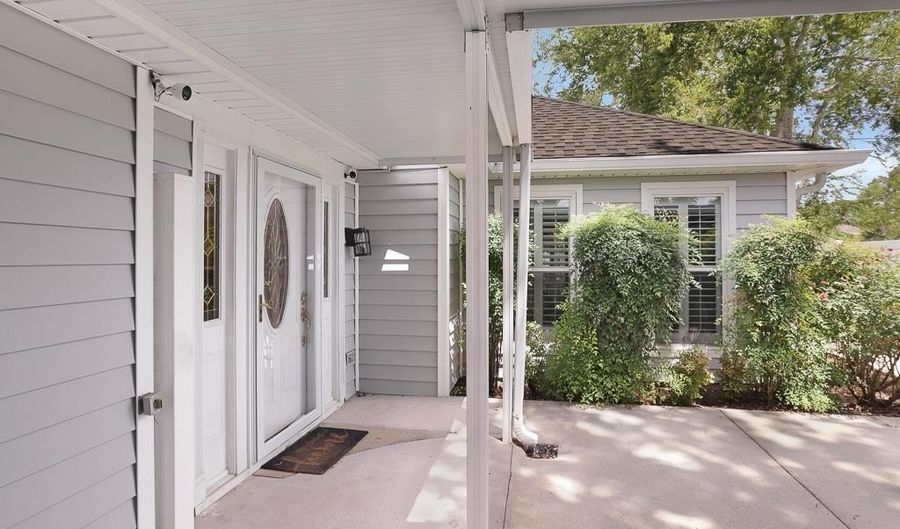 15861 Profit Ave, Baton Rouge, LA 70817 - 2 Beds, 2 Bath