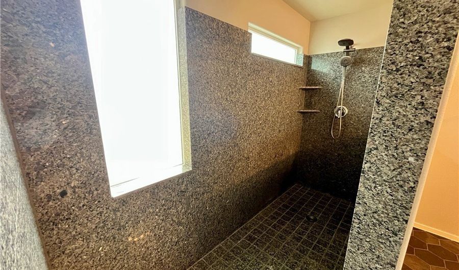 1045 Spotted Saddle St, Henderson, NV 89015 - 3 Beds, 3 Bath