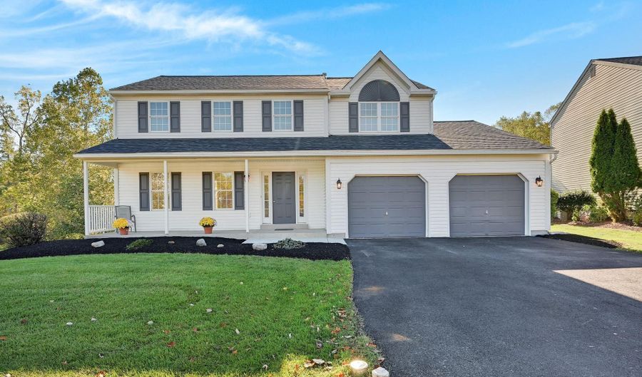 4190 LYNN Ave, Reading, PA 19606 - 4 Beds, 3 Bath