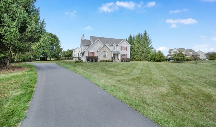 1 SOUTHDOWN Dr, Andover, NJ 07848 - 4 Beds, 3 Bath
