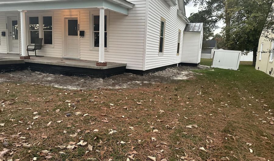 423 Snow Hill St, Ayden, NC 28513 - 2 Beds, 1 Bath