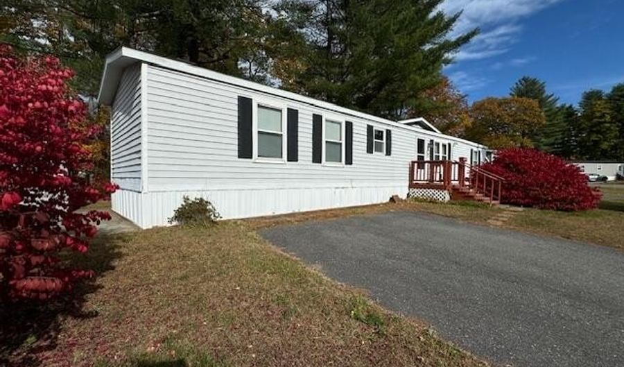 9 Iris Ct, Augusta, ME 04330 - 2 Beds, 2 Bath