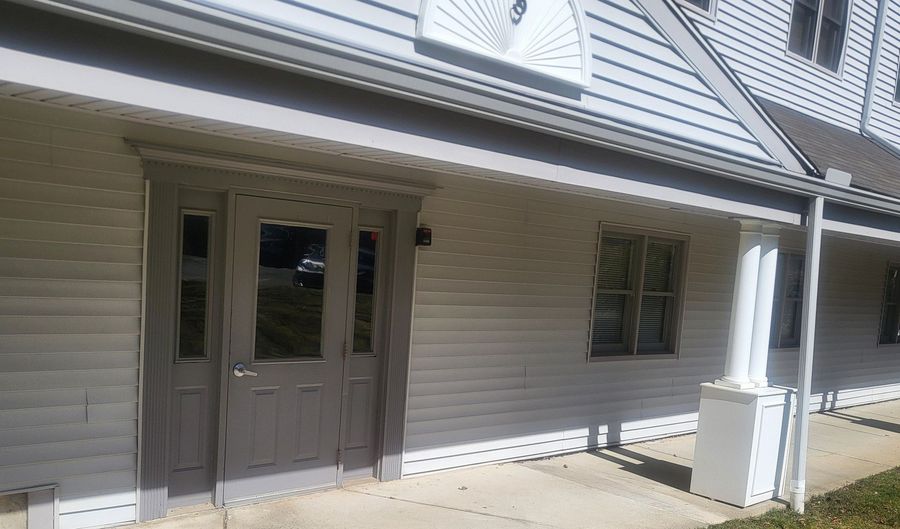 420 E Main St, Branford, CT 06405 - 0 Beds, 0 Bath