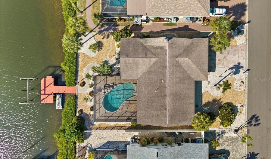 921 BIRDIE Way, Apollo Beach, FL 33572 - 3 Beds, 2 Bath