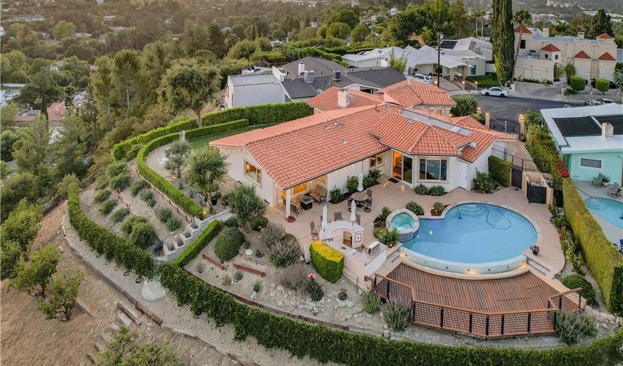 17068 Countess Pl, Encino, CA 91436 - 4 Beds, 4 Bath