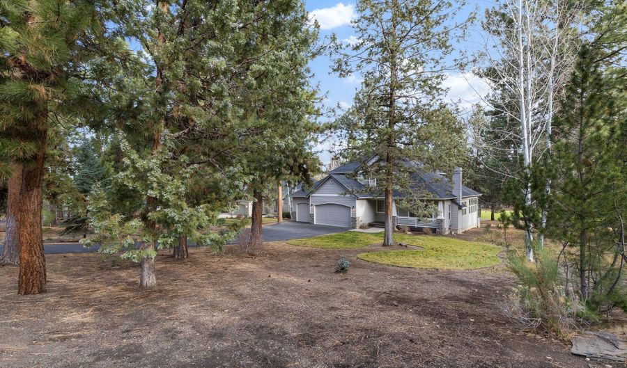 3563 NW McCready Dr, Bend, OR 97703 - 4 Beds, 3 Bath