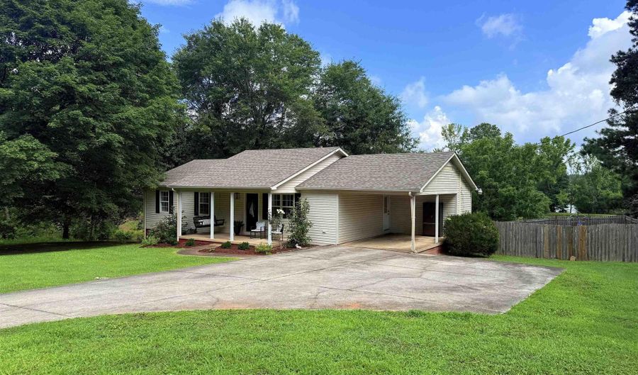 82 Fairhope Dr, Arab, AL 35016 - 3 Beds, 2 Bath
