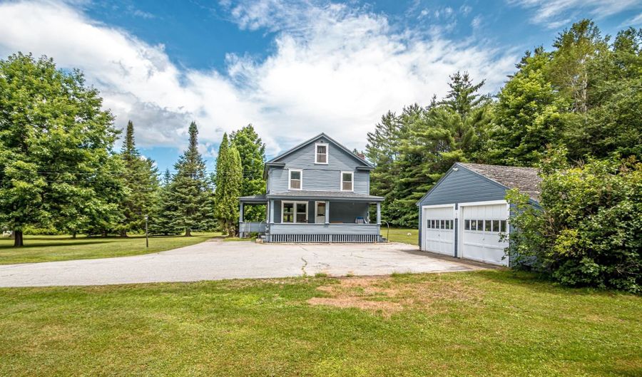 152 Parker Rd, Carroll, NH 03598 - 4 Beds, 2 Bath
