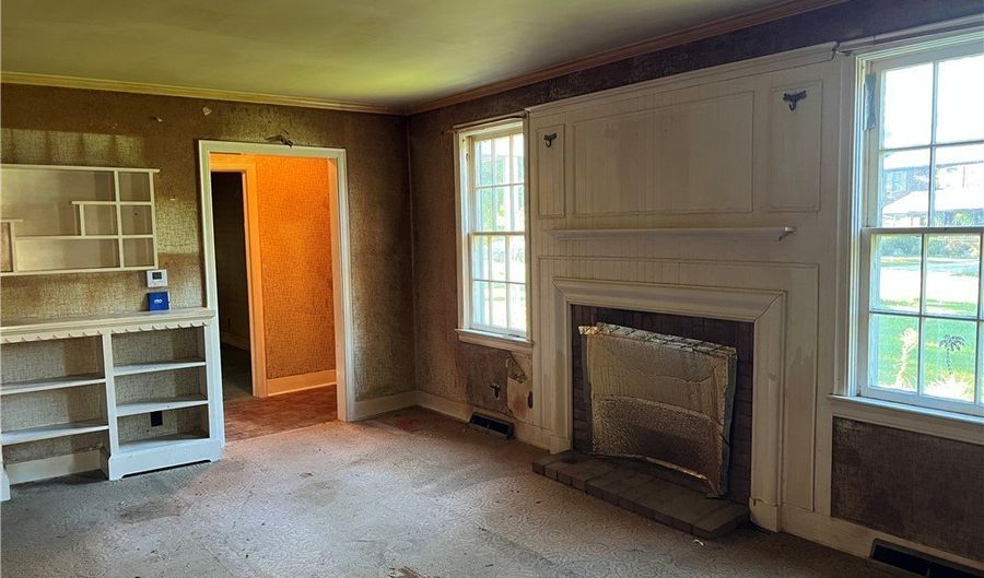 6450 Lake Rd W, Ashtabula, OH 44004 - 3 Beds, 2 Bath