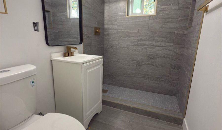 2100 W Dogwood 2100, Anaheim, CA 92801 - 4 Beds, 2 Bath